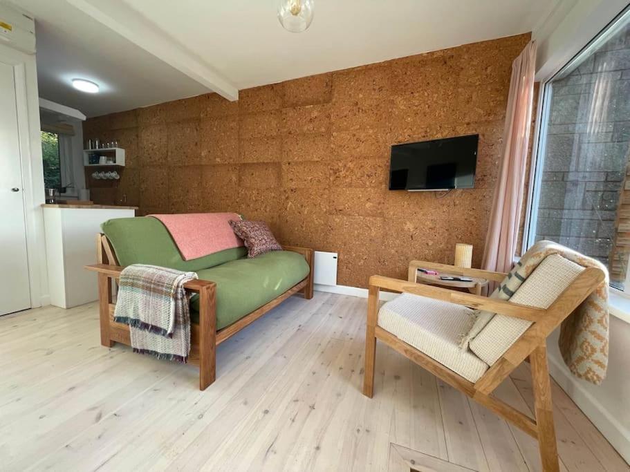 Shearwater, Moor And Sea Holidays, Lovely Tranquil Space Between Exmoor And The North Devon Coast Lynton Exterior photo